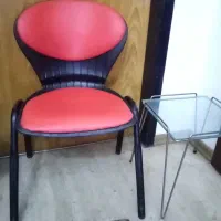 1 عدد صندلی و 1 عدد میز عسلی آمریکایی