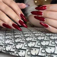 آف ویژه کاشت ناخن با بهترین متریال