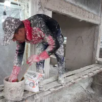 سیمانکاری سیاه + سفید. ستون تخت. ستون گرد