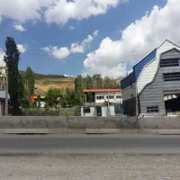 زمین در پلور