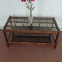 جلو مبلی چوبی و شیشه‌ای سالم