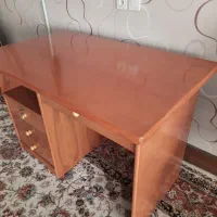 میز تحریر و کامپیوتر|میز تحریر و کامپیوتر|بروجرد, |دیوار