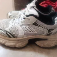 کیف و کفش و کتونی زنانه درحدنو