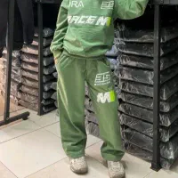 نیازمند لباس بچگانه پسرانه