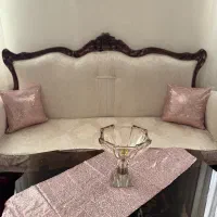 دو‌کوسن و یک رانر رومیزی پولکی