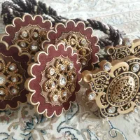 چند عدد آویز  پرده