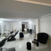 سالن زیبایی حرفه‌ای در خانه ویلایی اجاره فوری