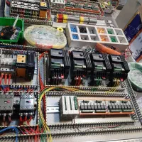 خدمات برق و اتوماسیون صنعتی PLC و دیزل ژنراتور