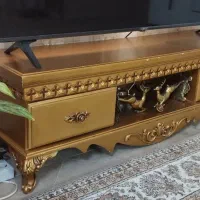 زیر تلویزیون طلایی