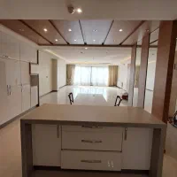 تهاتر و فروش آپارتمان۲۱۰متر.تک واحد.برخیابان۲۲بهمن