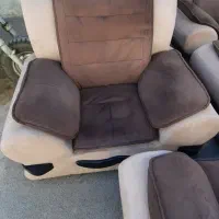 مبلمان راحتی به همراه عسلی