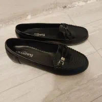 کالج سایز ۴۰ و صندل سایز ۳۹