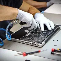 خدمات لپ تاپ و تعمیرات و ارتقا+در محل