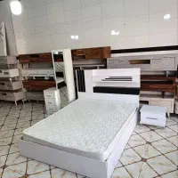 سرویس تخت و خواب دو نفره همراه میز آرایش و پاتختی