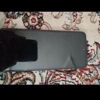 ردمی ۱۲ نونو هست کلا یک ماه استفاده میکنم