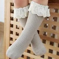 جوراب سـاده و کهنه ممنوع