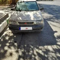 ماشین یکم آفتاب سوختگی داره یک سال بیمه داره