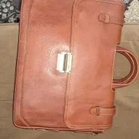 کیف اداری|کیف، کفش، کمربند|قدس, شهر‌قدس|دیوار