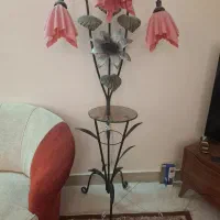 آباژور ایستاده