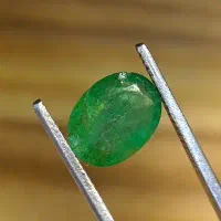 نگین زمرد طبیعی زامبیا 2.35 قیراطی