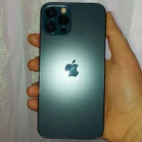 گوشی آیفون 12 پرو مرتب و شیک