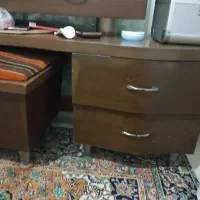 میز توالت و دو عدد پا تختی