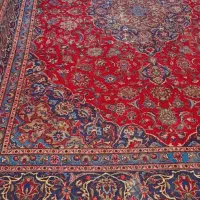 دو عدد فرش دستبافت بفروش میرسد