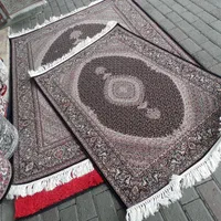 فرش ماهی اصیل ۱۰۰۰شانه اصل تراکم ۳۰۰۰‌زرنیم
