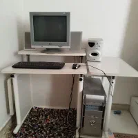 کامپیوتر ومیز