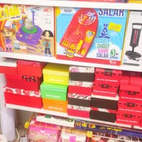 فروش عمده جعبه کادو و باگ و دکوری|اسباب‌‌بازی|تهران, اقدسیه|دیوار