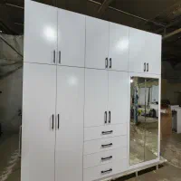 کمددیواری آینه دار سفیدپازلی متحرک سیار جادار ۴کشو