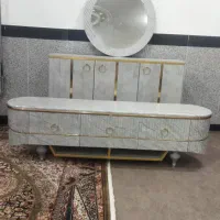 میز تلویزیون و آینه کنسول