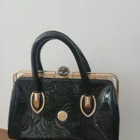 کیف مجلسی|کیف، کفش، کمربند|اقبالیه, |دیوار