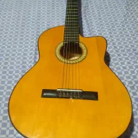 گیتار کامل دستساز و نوی KING با سیم درجه یک لابلا|گیتار، بیس، امپلیفایر|مشهد, الهیه|دیوار