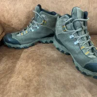 کفش کوهنوردی اوبوز|کیف، کفش، کمربند|سمنان, |دیوار