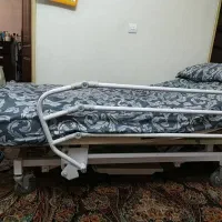 تخت بیماربرقی سه حالته جکی قابل نتظیم ارتفاع اجاره|آرایشی، بهداشتی، درمانی|تهران, نیروی هوایی (پیروزی)|دیوار