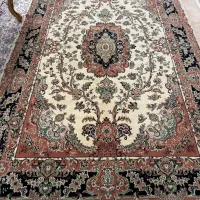 فرش ۶ متری ماشینی به همراه یک قالیچه ۴ متری
