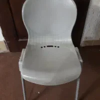 ۲عددصندلی جنس محکم