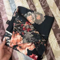 تعدادی شومیز و روسری زیبا|لباس|اصفهان, خانه اصفهان|دیوار