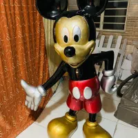 مجسمه بزرگ میکی موس (Mickey Mouse)