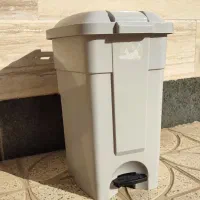 سطل زباله پدالی