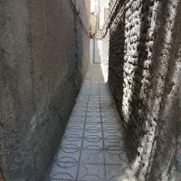 ویلایی دوطبقه  مجزا داخل کوچه یکمتری