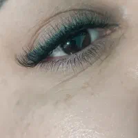 اکستنشن و لیفت و لمینت مژه و ابرو