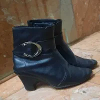 چکمه سایز ۳۷