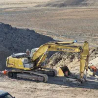 بیل مکانیکی نیوهلند ۲۱۵ مدل ۲۰۰۹
