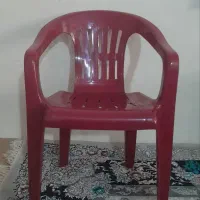 اینه و صندلی