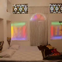 اقامتگاه بوم گردی خانه نخجیر نراق. قدمت 250 سال|اجارهٔ کوتاه‌مدت آپارتمان و سوئیت|دلیجان, |دیوار