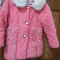 کت خزی خوشگل دخترانه ارزون در حد نو سالم سالم۴۵۰