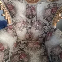 یک دست مبل سلطنتی هفت نفر ه که دونفره تعمیر|مبلمان خانگی و میز عسلی|اسلام‌شهر, شهرک انبیا|دیوار