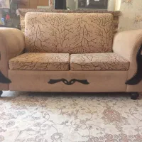 یک عدد مبل دو نفره